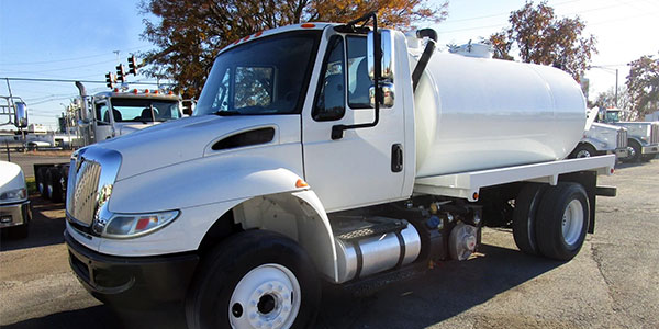 Used International Durastar 4300 w/New Vacuum Tank various years/milage available