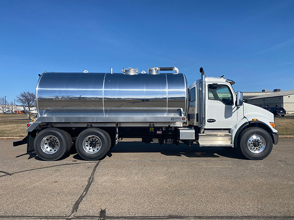 2026 Kenworth T480 w/4200 USG Tank - CDN Budget Special