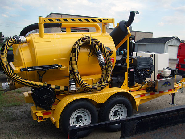 New Pacific Tek Hydro Ex Trailer on the Ground vacuum trailer. 